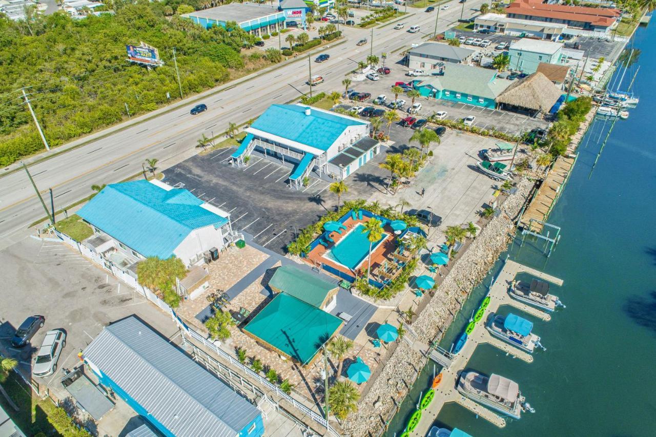 Motel Latitude 26 Waterfront And Marina 3*
